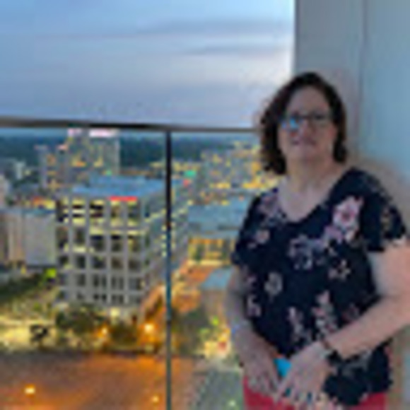 Meet your Posher, Paige - Picture 1 of 1